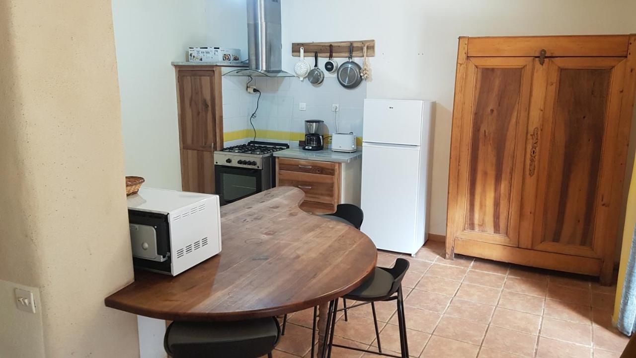 Maison Isolee Dans Les Vignes Et Les Bois Valady Eksteriør billede